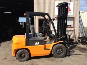 HANGCHA 4M STAGE 2 CLEAR VIEW MAST DIESEL FORKLIFT